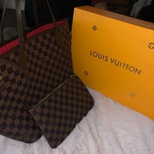 Louis Vuitton Damier Neverfull MM Handbag
